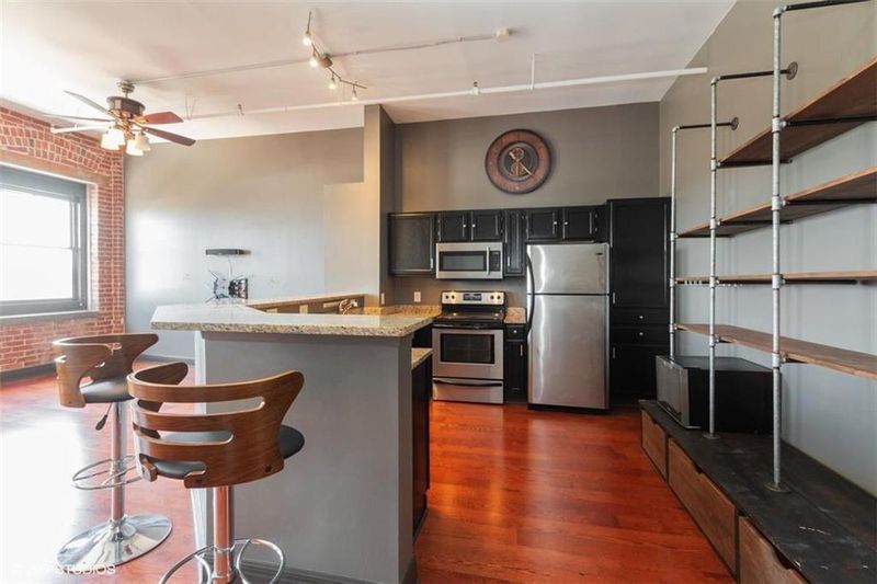 200 Main St #409, Kansas City, MO 64105
