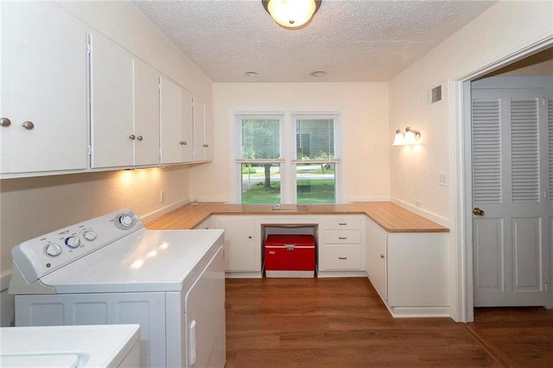 8620 E 78th Ter, Kansas City, MO 64138