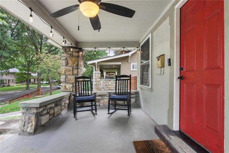 5618 Holmes St, Kansas City, MO 64110