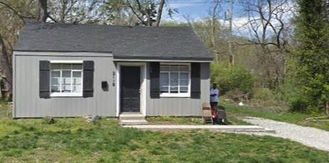 2128 E 82nd St, Kansas City, MO 64132