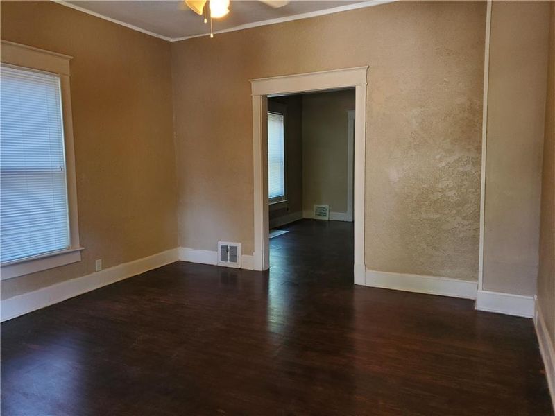 3444 E 8th St, Kansas City, MO 64124