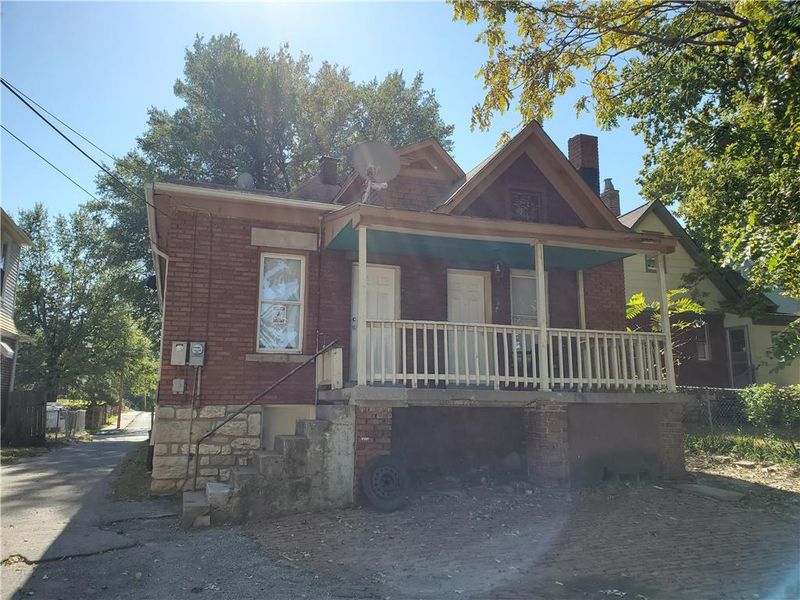 3444 E 8th St, Kansas City, MO 64124