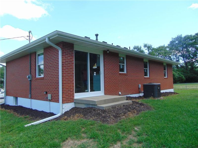 709 S Camden St, Richmond, MO 64085
