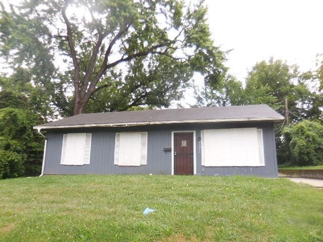 2101 E 81st St, Kansas City, MO 64132