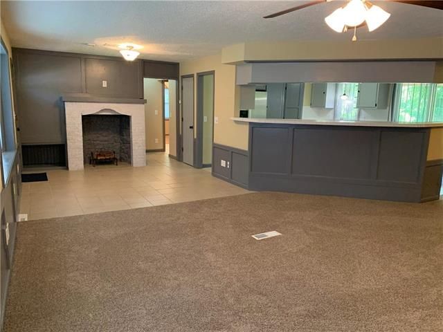8311 E 111th Ter, Kansas City, MO 64134