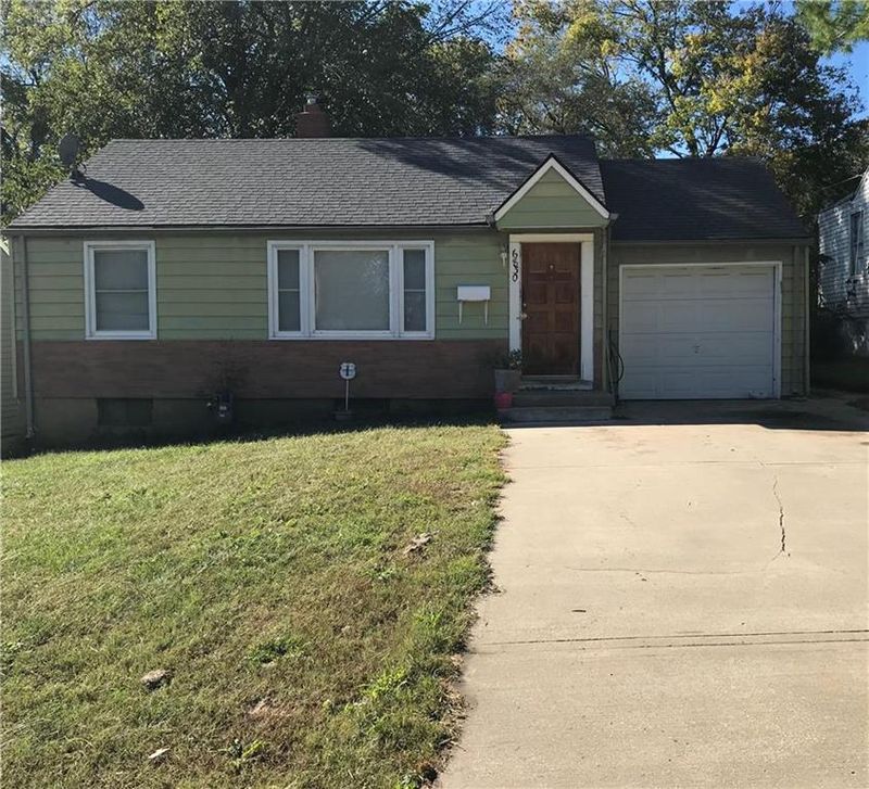 6830 Indiana Ave, Kansas City, MO 64132