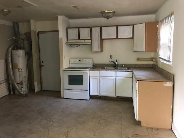 5209 Locust Ave, Kansas City, KS 66106