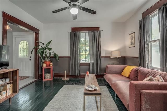 422 Topping Ave, Kansas City, MO 64123