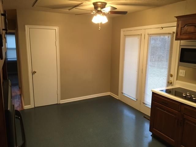 9240 Eastern Ave, Kansas City, MO 64138