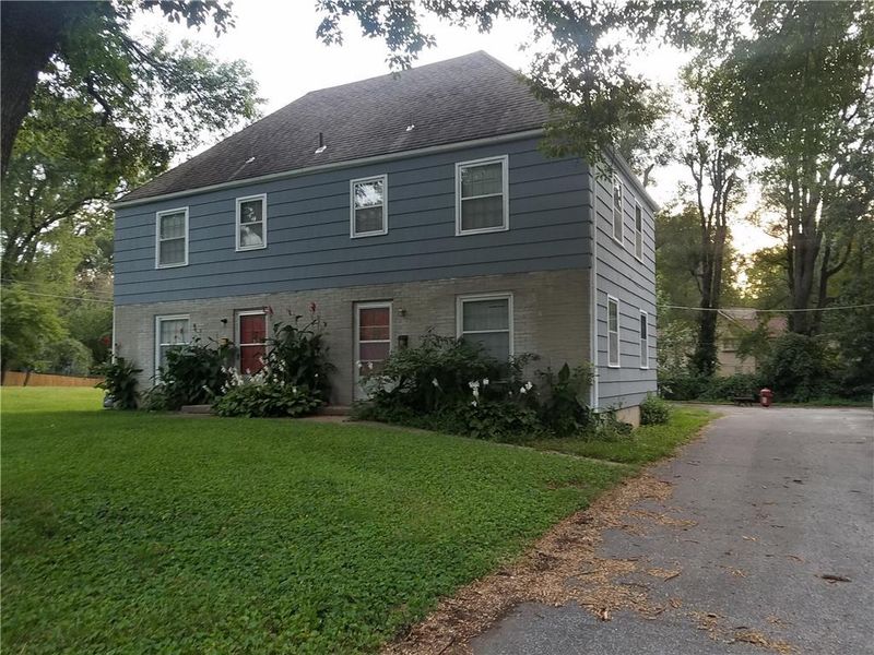 6644 Floyd St, Overland Park, KS 66202