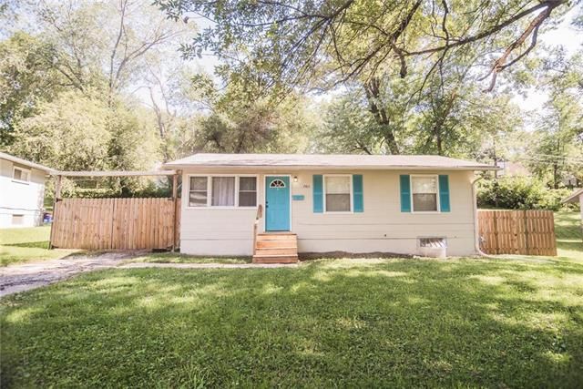 7411 S Park Rd, Kansas City, MO 64129