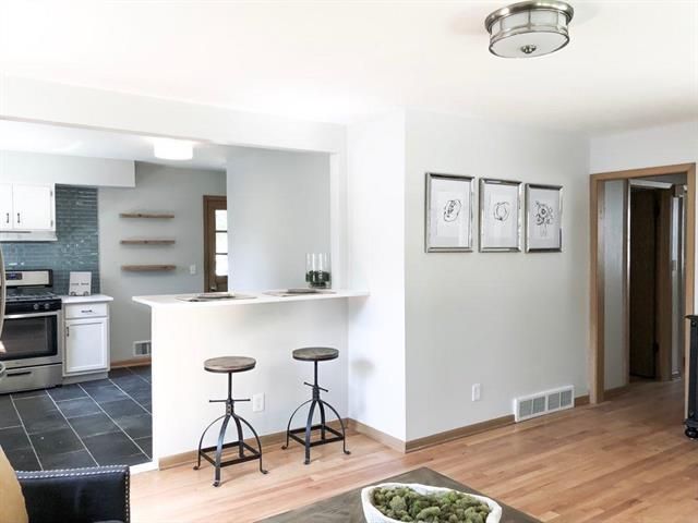 8920 Walnut St, Kansas City, MO 64114