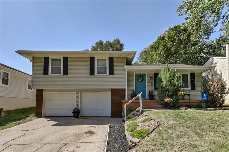 6430 N Genessee St, Kansas City, MO 64118