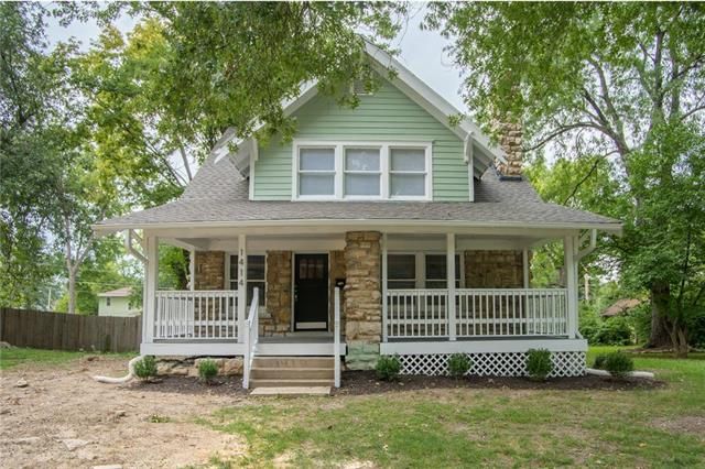 1414 E 79th St, Kansas City, MO 64131