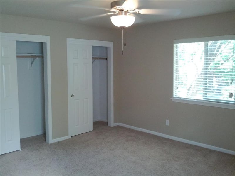 4416 Summit St, Kansas City, MO 64111
