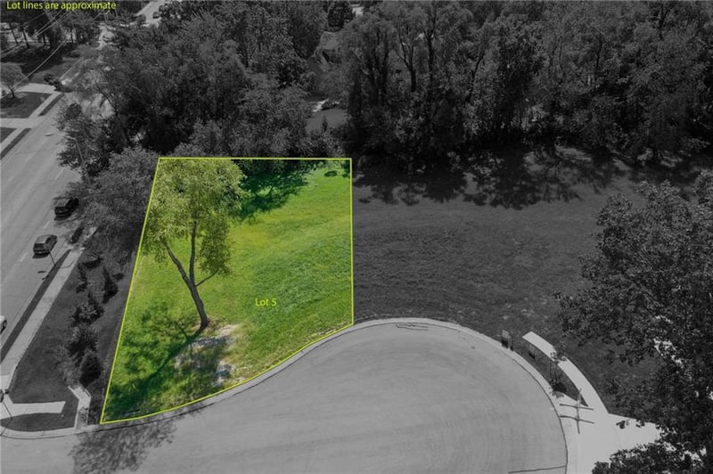 3903 W 102 Ter, Overland Park, KS 66206