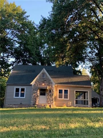 5308 Klamm Rd, Kansas City, KS 66106