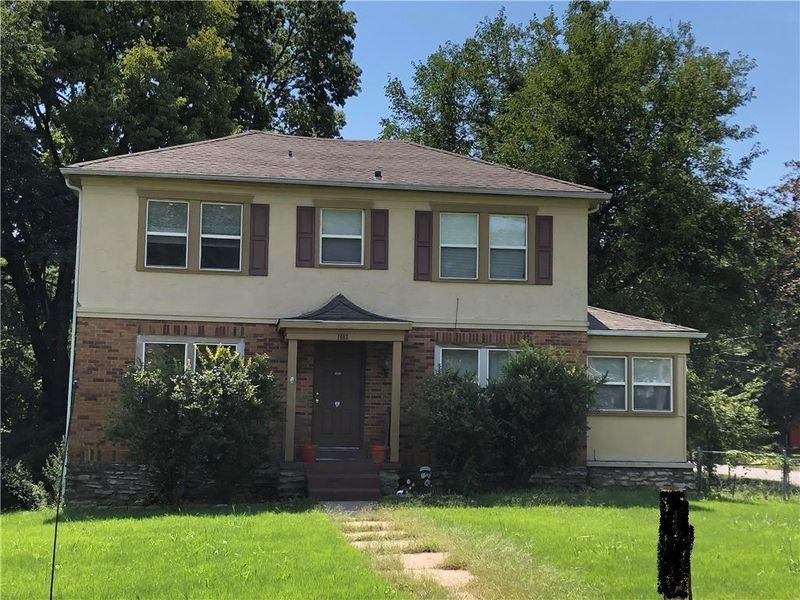 1403 E 76th St, Kansas City, MO 64131