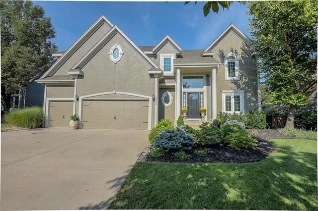 14312 Stearns St, Overland Park, KS 66221