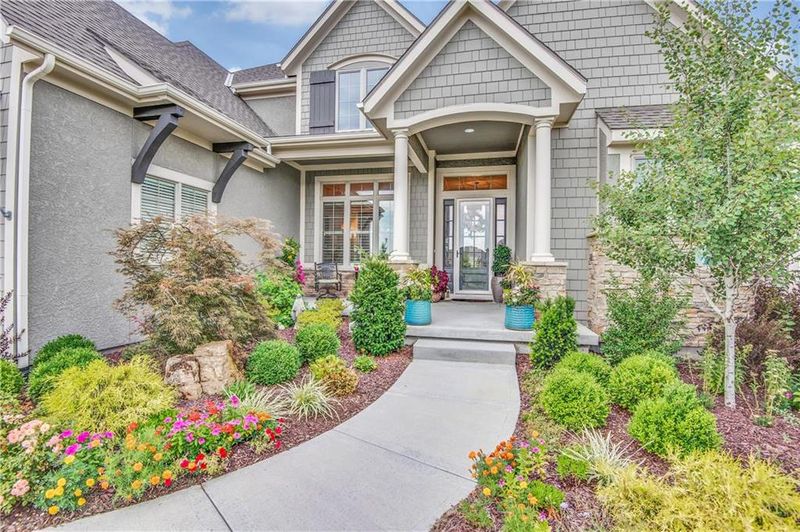 3104 W 157th St, Overland Park, KS 66224