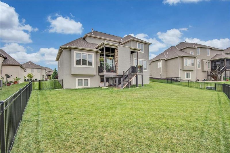 3104 W 157th St, Overland Park, KS 66224