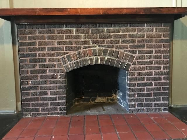 2953 Victor St, Kansas City, MO 64128