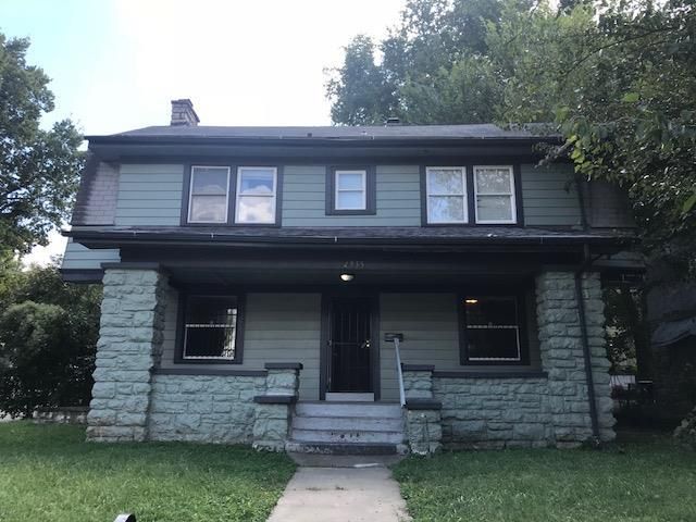 2953 Victor St, Kansas City, MO 64128
