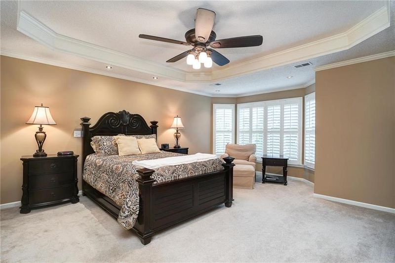 8006 W 153rd Ter, Overland Park, KS 66223