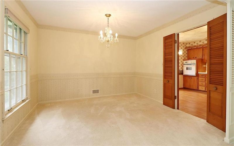 8936 Hadley Pl, Overland Park, KS 66212