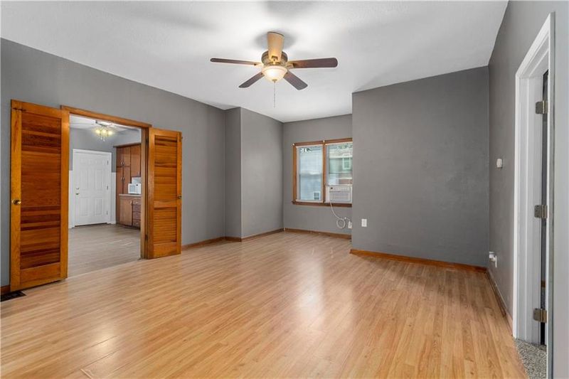 337 Garfield Ave, Kansas City, MO 64124