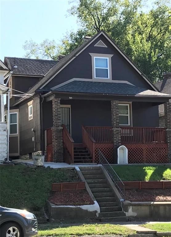 745 Reynolds Ave, Kansas City, KS 66101