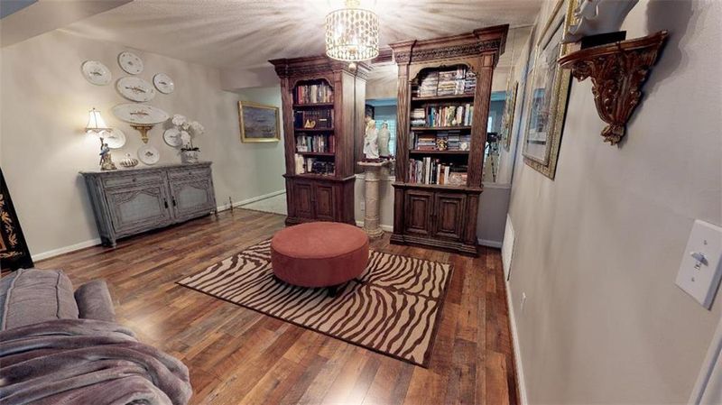 12757 W 110th Ter, Overland Park, KS 66210