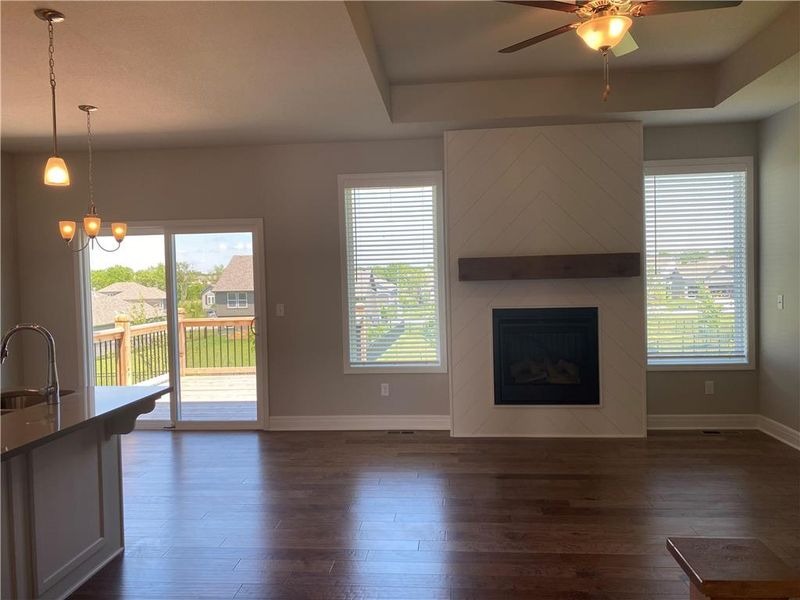 19029 Deer Run St, Spring Hill, KS 66083