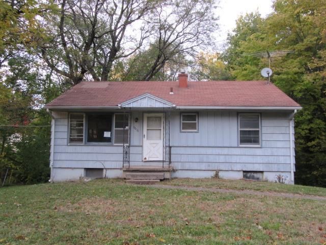 8606 E 59th St, Kansas City, MO 64129