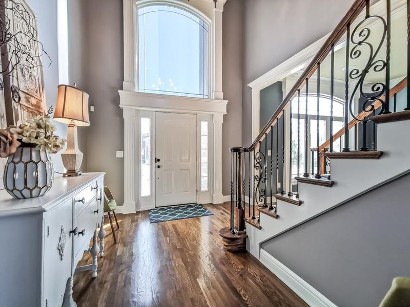 16556 Birch St, Overland Park, KS 66085