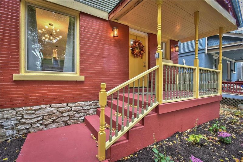 809 E 31st Ter, Kansas City, MO 64109
