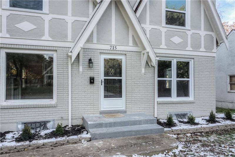 715 E 80th St, Kansas City, MO 64131