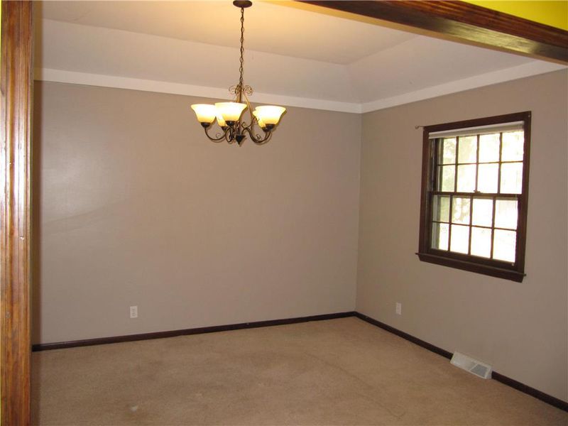 8209 Grant St, Overland Park, KS 66204