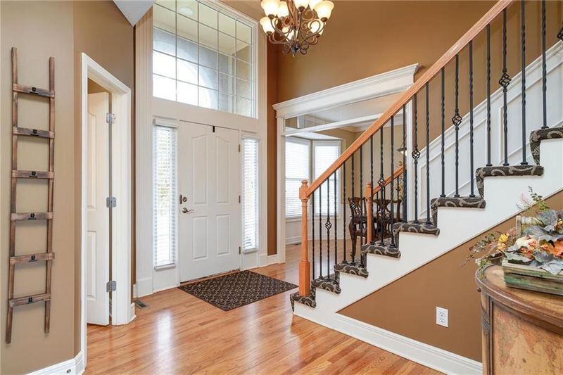 16224 Birch St, Overland Park, KS 66085