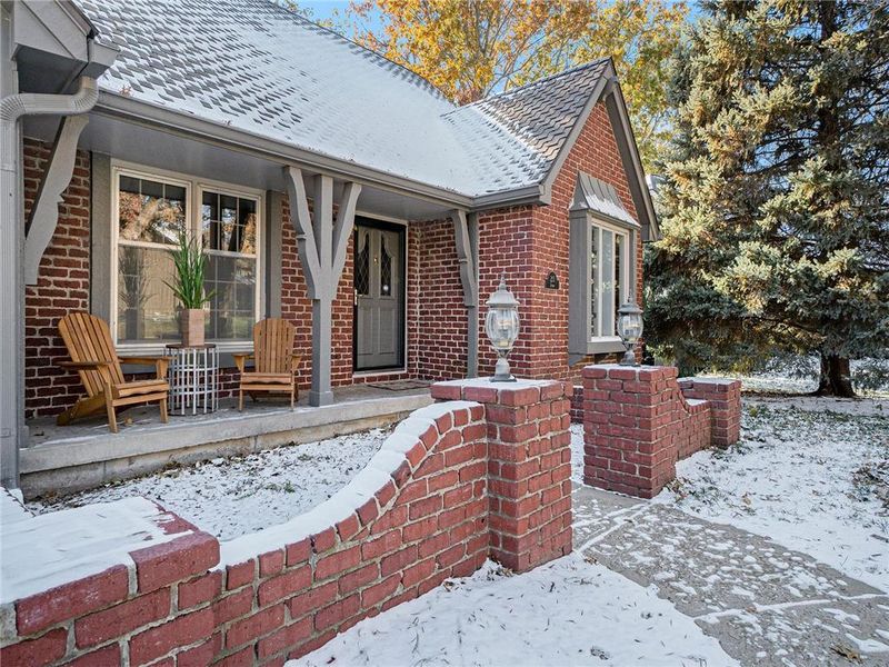 213 NW Juniper St, Lee's Summit, MO 64046