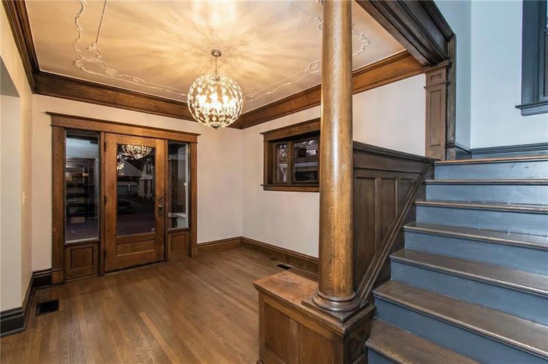 4025 Mcgee St, Kansas City, MO 64111