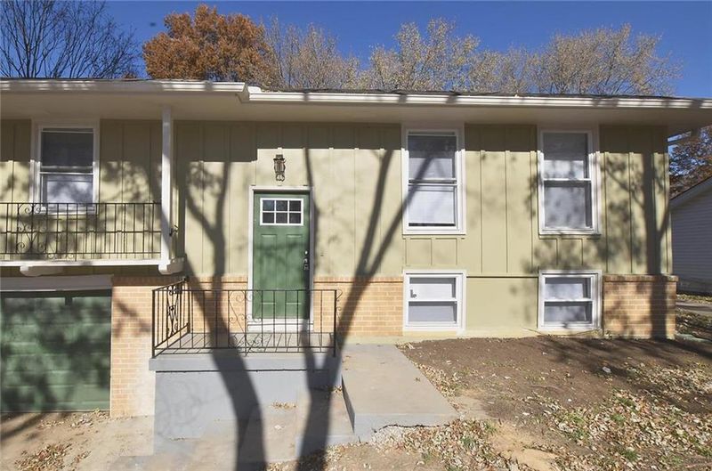 4 E 127th Ter, Kansas City, MO 64145
