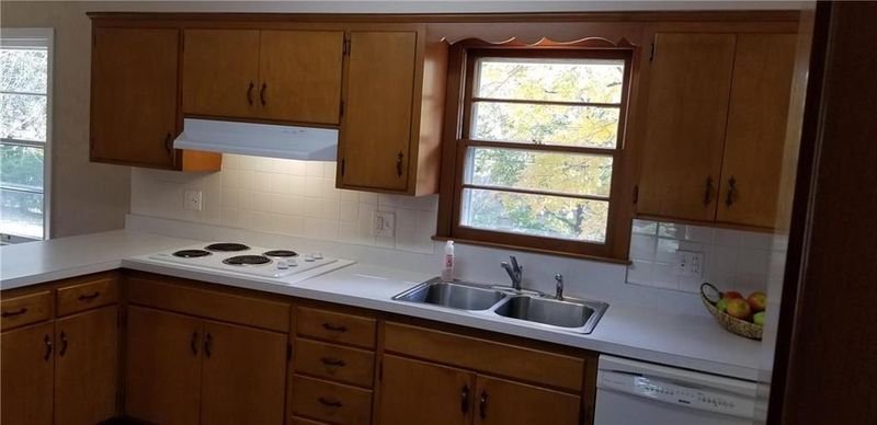 10123 Forest Ave, Kansas City, MO 64131