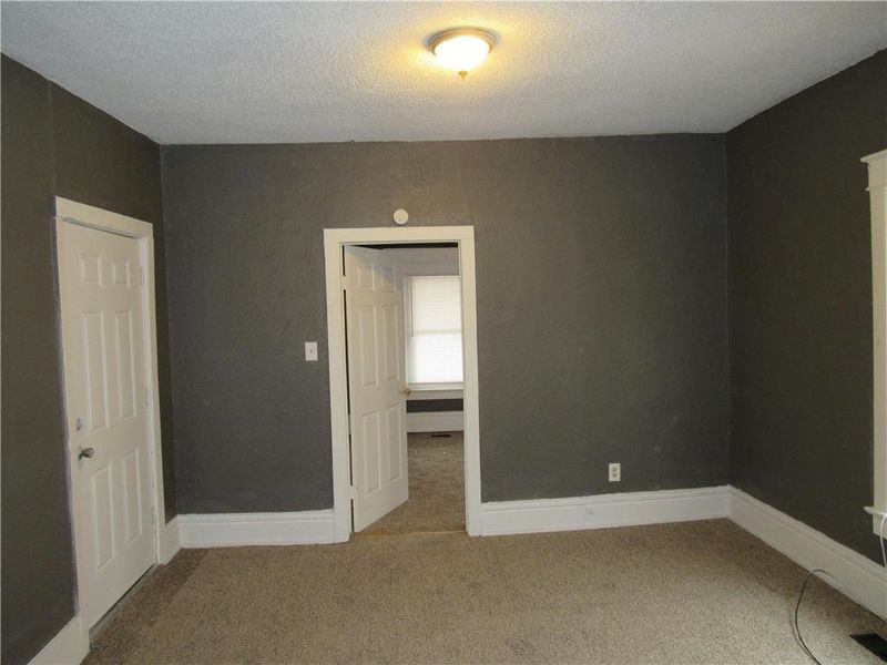 5401 Smart Ave, Kansas City, MO 64124