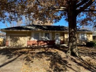 8006 E 118th Ter, Kansas City, MO 64134