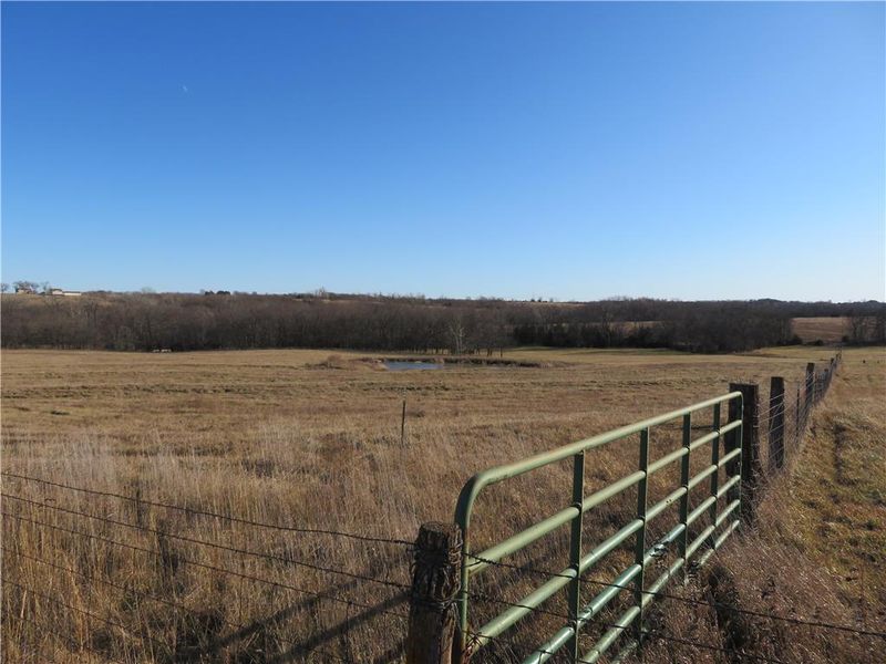 00000 126th St, Mclouth, KS 66054