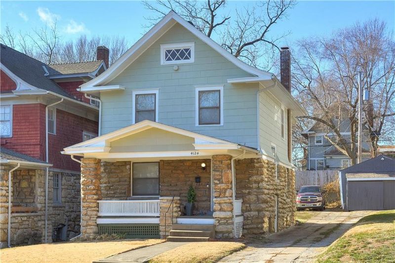 4124 Harrison St, Kansas City, MO 64110