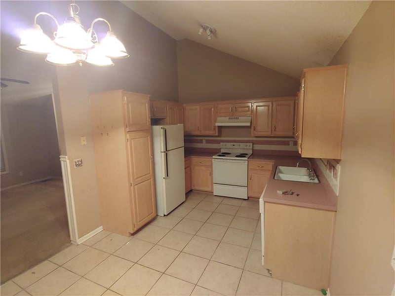 9413 NW 87 Ter, Kansas City, MO 64153