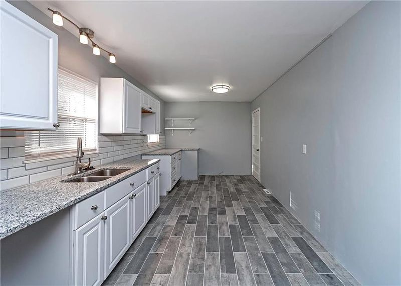 4501 E 114th Ter, Kansas City, MO 64137