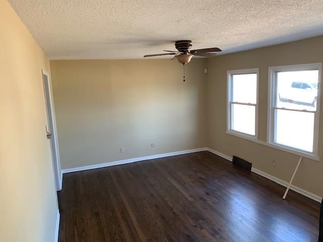 5236 Agnes Ave, Kansas City, MO 64130